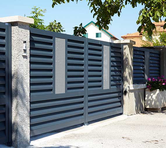 poarta metalica